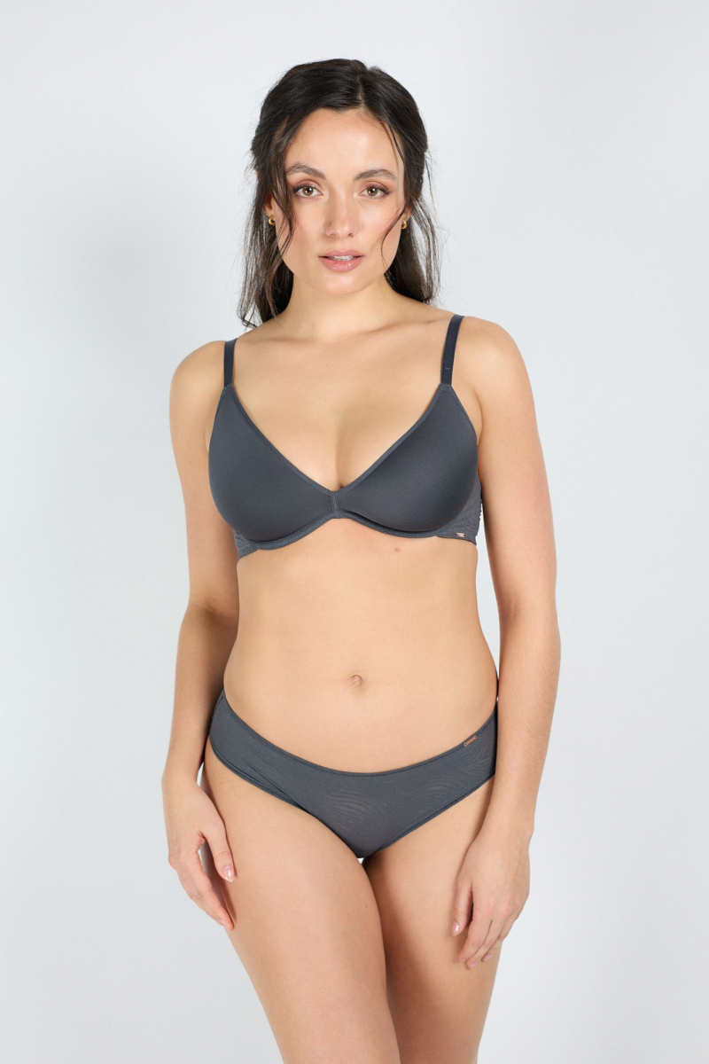https://www.triola.sk/themes/triola/assets/img/no-picture.jpeg