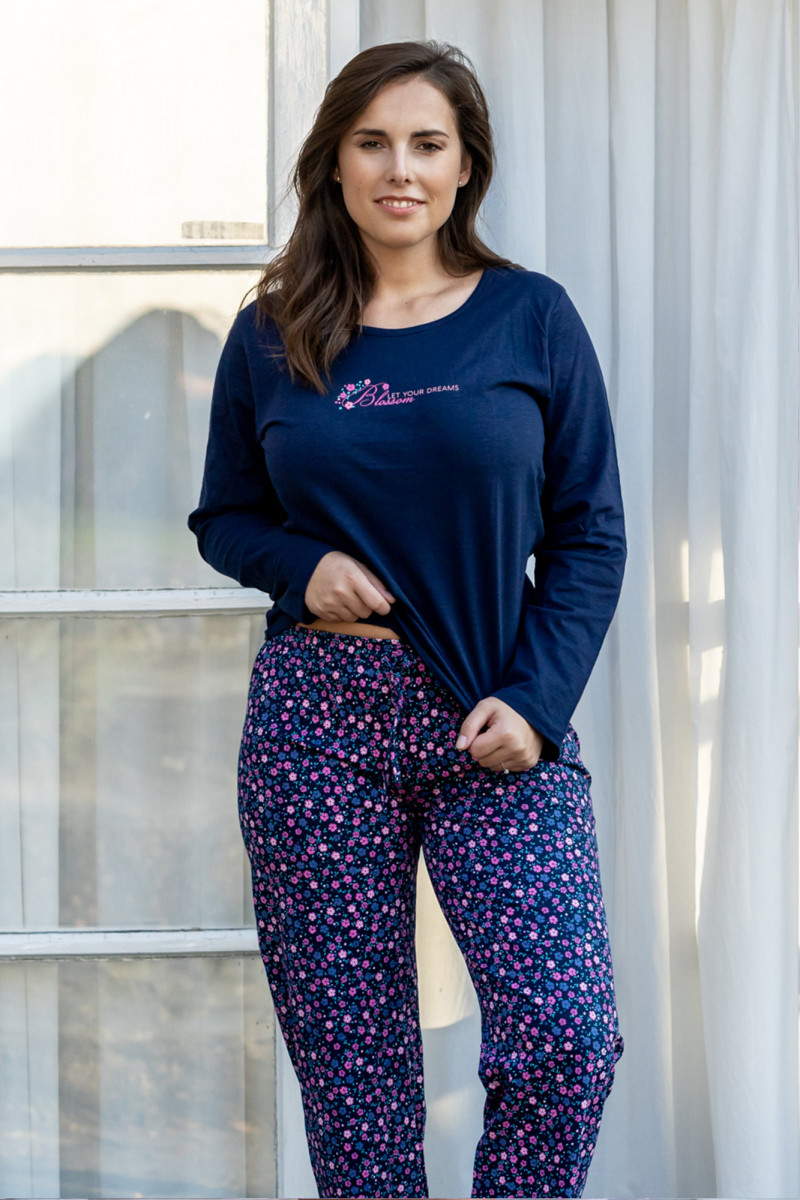 https://www.triola.sk/themes/triola/assets/img/no-picture.jpeg