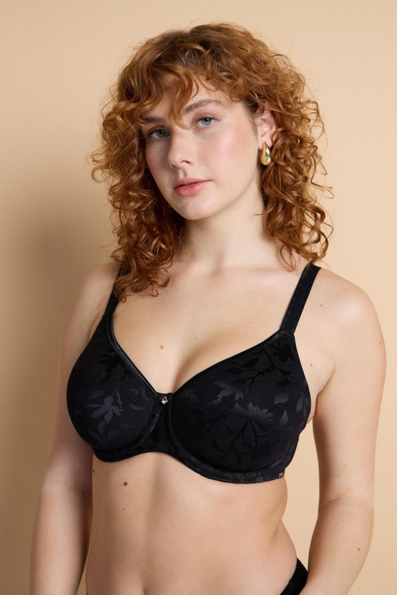 https://www.triola.sk/themes/triola/assets/img/no-picture.jpeg
